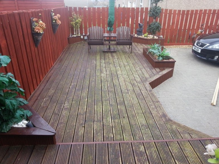 Empty decking