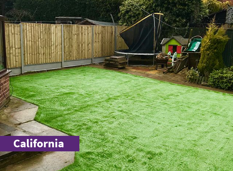 Trimming the artificial grass