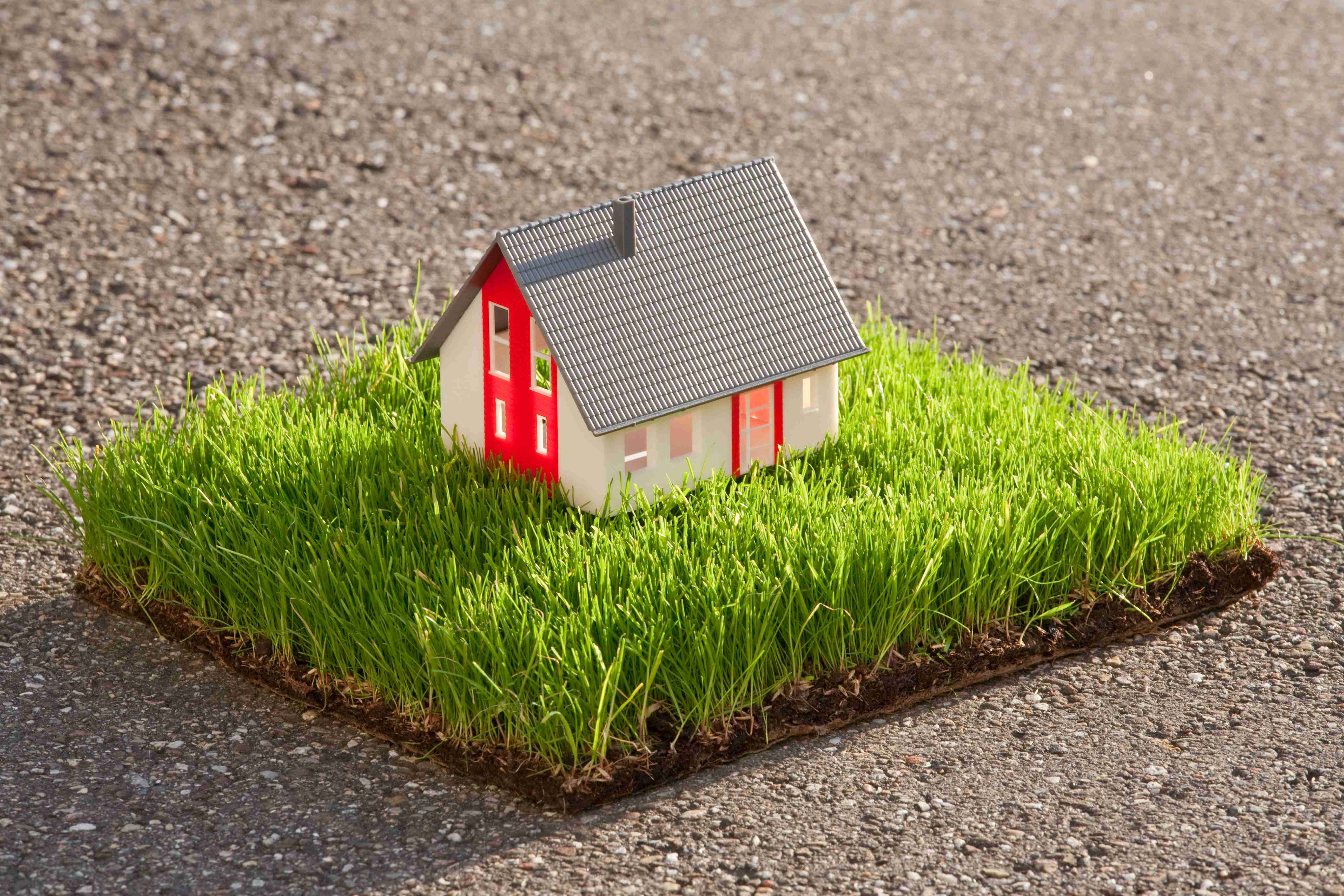 Laying Artificial Grass On Tarmac