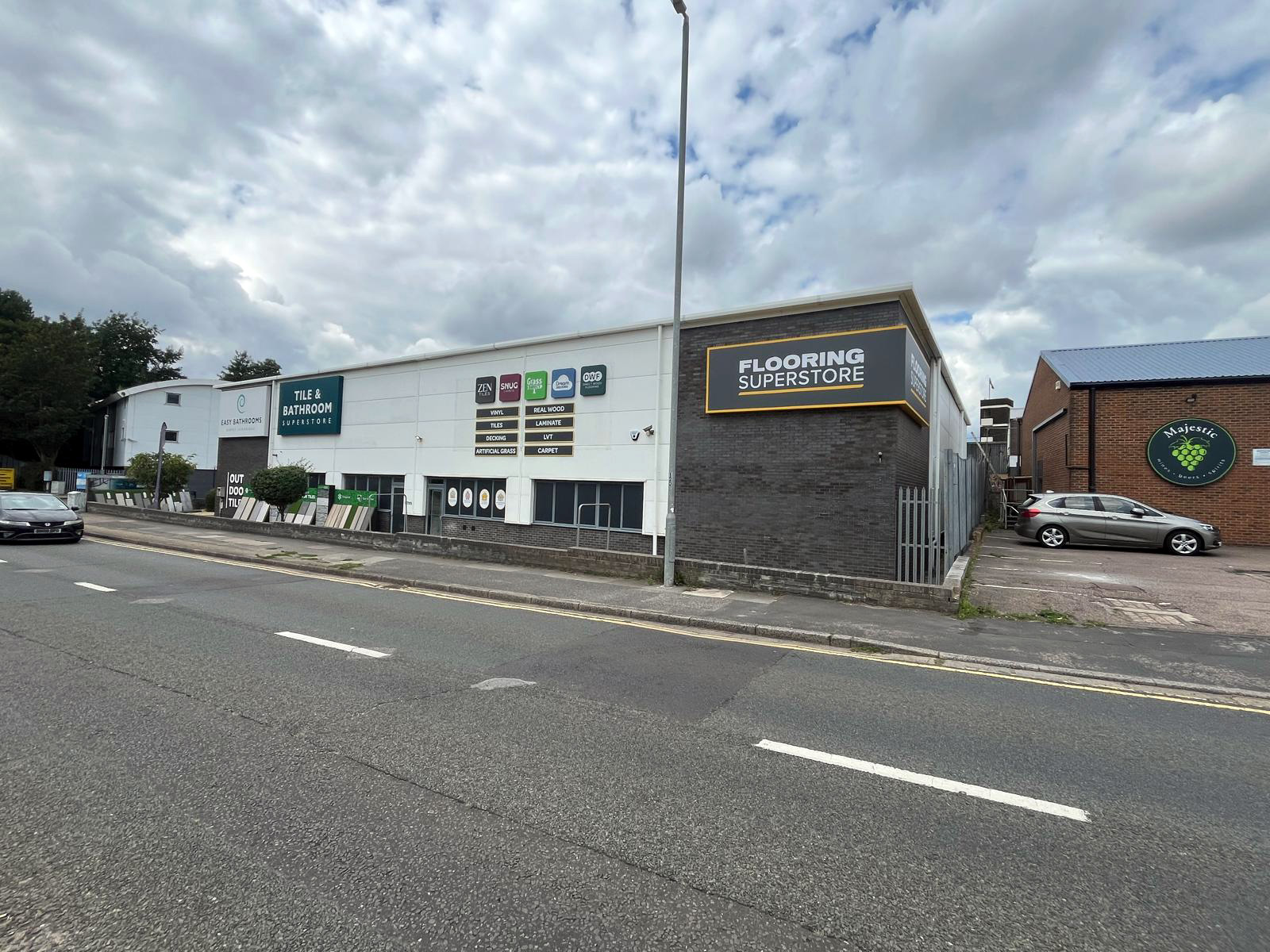 Grass Direct Hove Store - Image 1